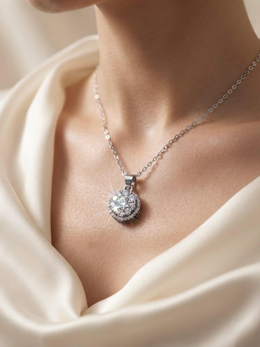 Lumière Halo Pendant