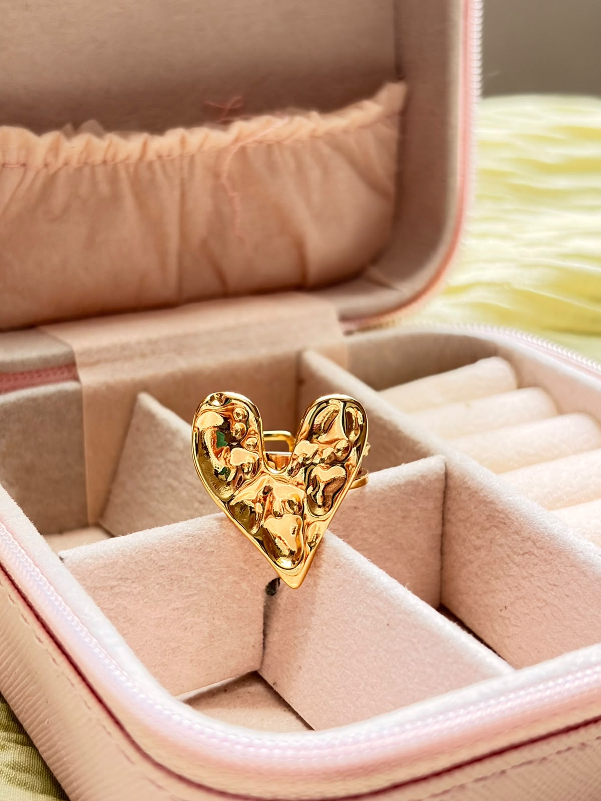 Sculpted Heart Anti-Tarnish Ring